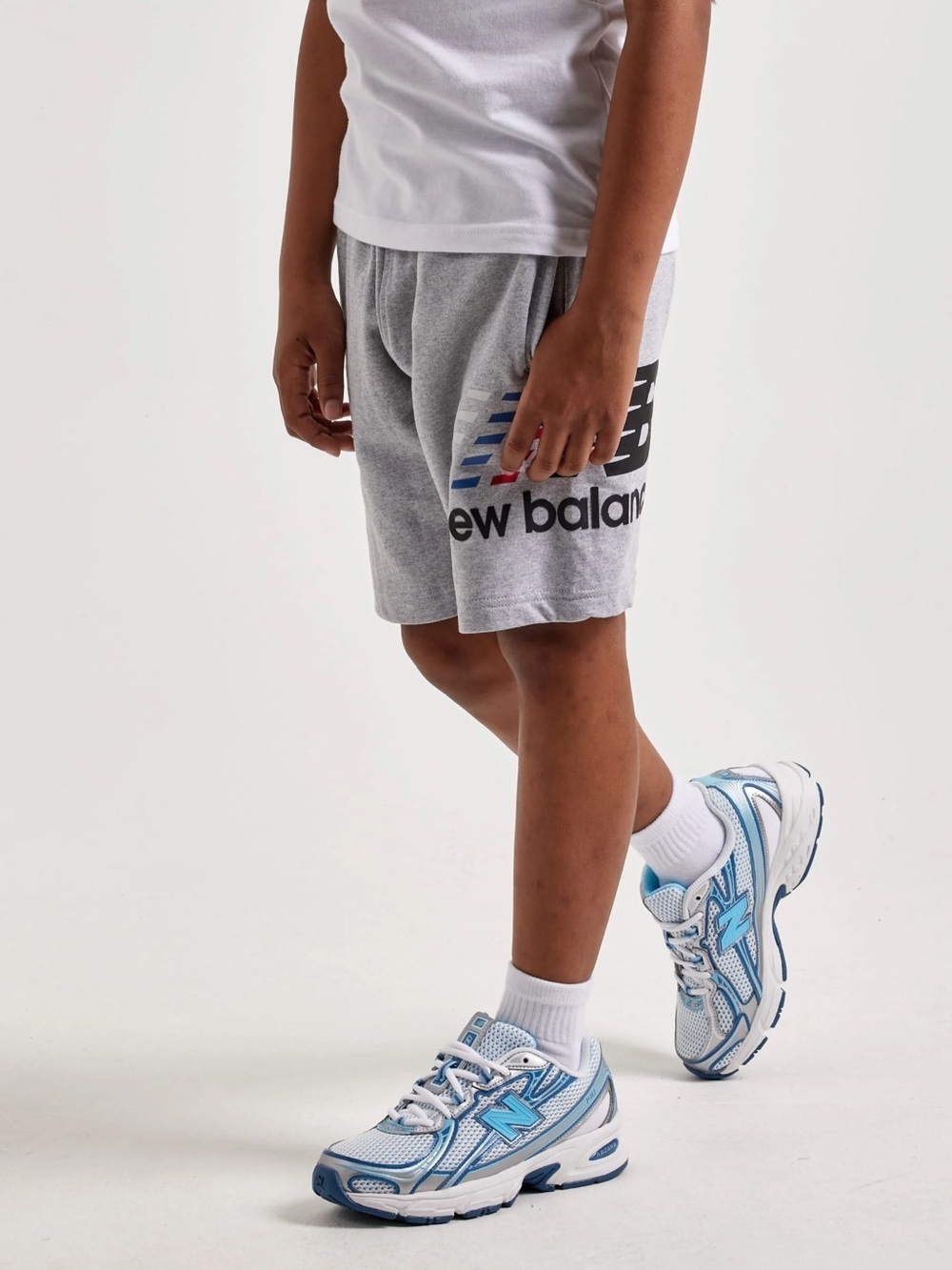 New Balance Gray Logo Kids Athletic Shorts Boys Grade School Size Large